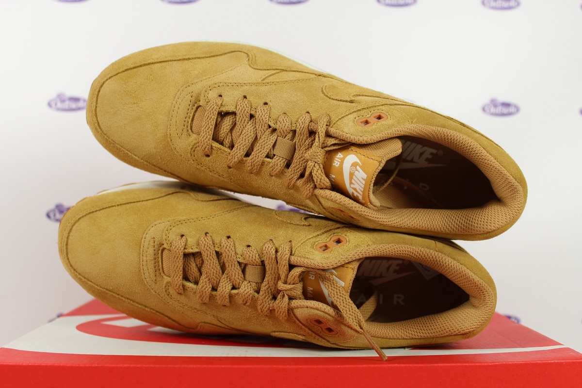 Nike Air 1 Flax • ✓ In at Outsole