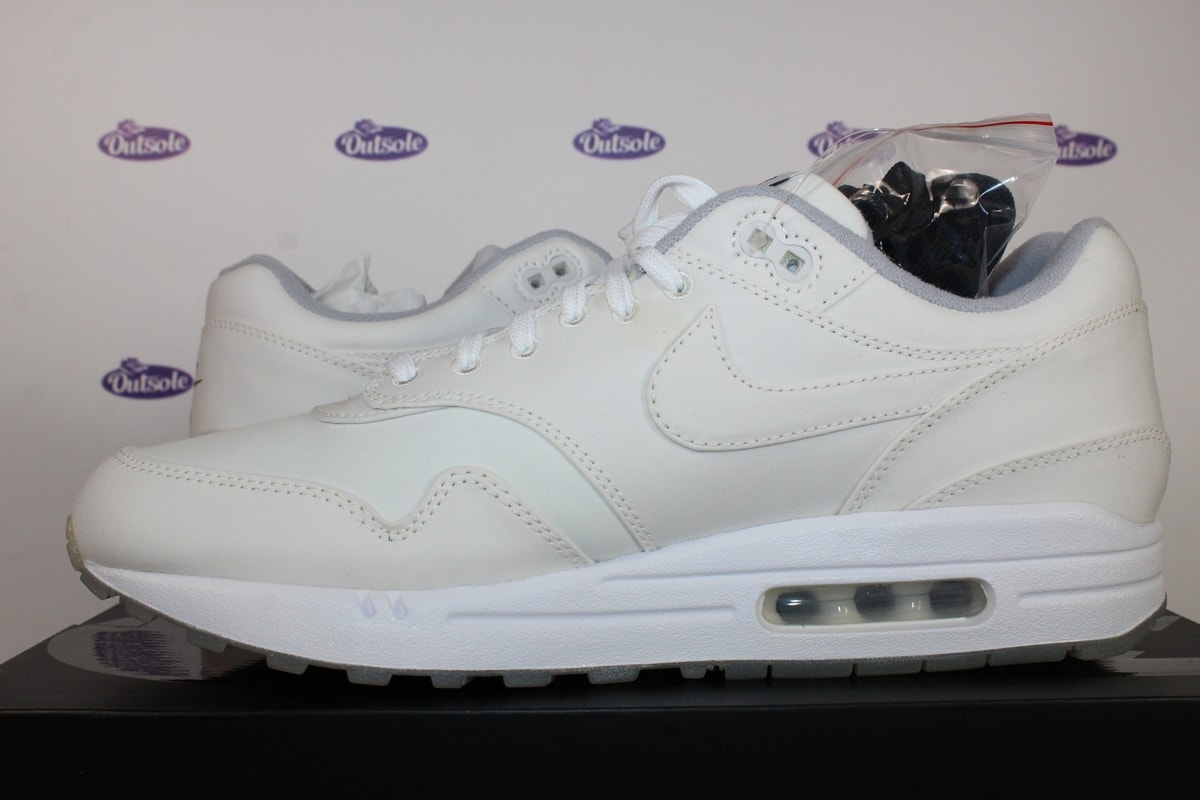Nike Air Max 1 DSM White Wolf Grey • In at Outsole