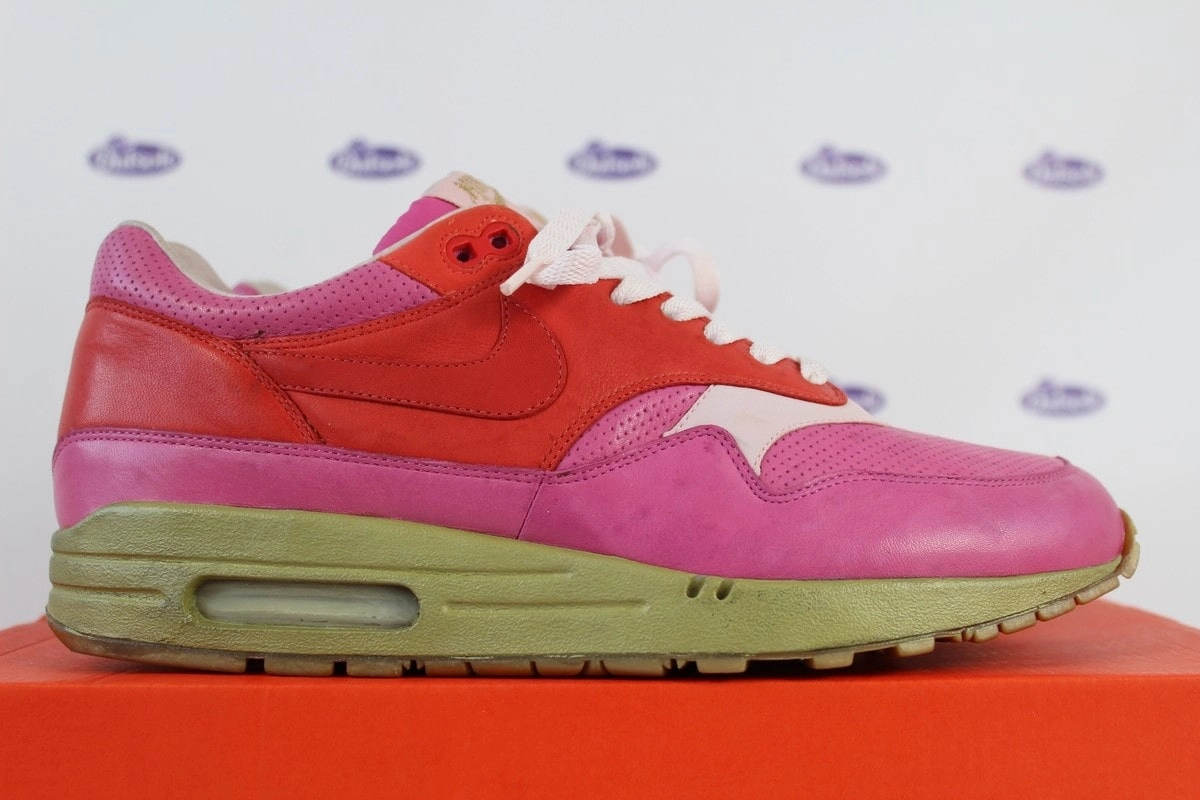 Nike Air Max 1 Pink Kid Robot Promo Sample Hyperstrike FF 42 5 Outsole US 9 Nike Air Max 1 Pink Kid Robot Promo Sample Hyperstrike FF 42 5 Outsole US 9