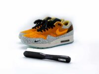 Premium Cleaning Brush Collonil Carbon Lab Sneaker cleaner 200x150 - Premium Schoonmaakborstel - Collonil Carbon Lab