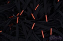 Black Nike laces Orange tips 252x167 - Colored Tips veters - Zwart - Oranje