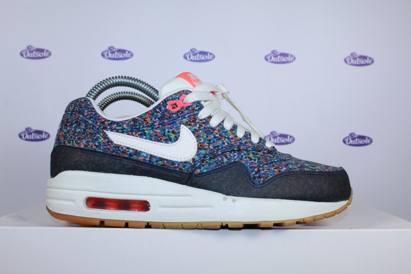 Nike Air Max QS Liberty Pixel • In stock at Outsole