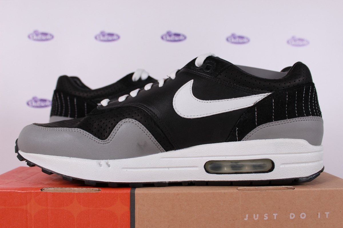 Nike Air Max Premium SP Hold Tight Ben Drury ✓ In at Outsole