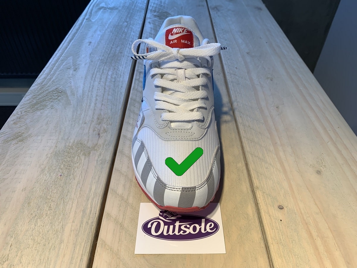 How to lace up up your Nike Air Max sneakers? • Outsole