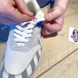 Lacing tutorial veter instructie veteren veters laces Nike Air Max 1 Stap 11 250x250 - How to lace up up your Nike Air Max 1 sneakers?