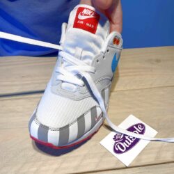 Lacing tutorial veter instructie veteren veters laces Nike Air Max 1 Stap 6 250x250 - How to lace up up your Nike Air Max 1 sneakers?