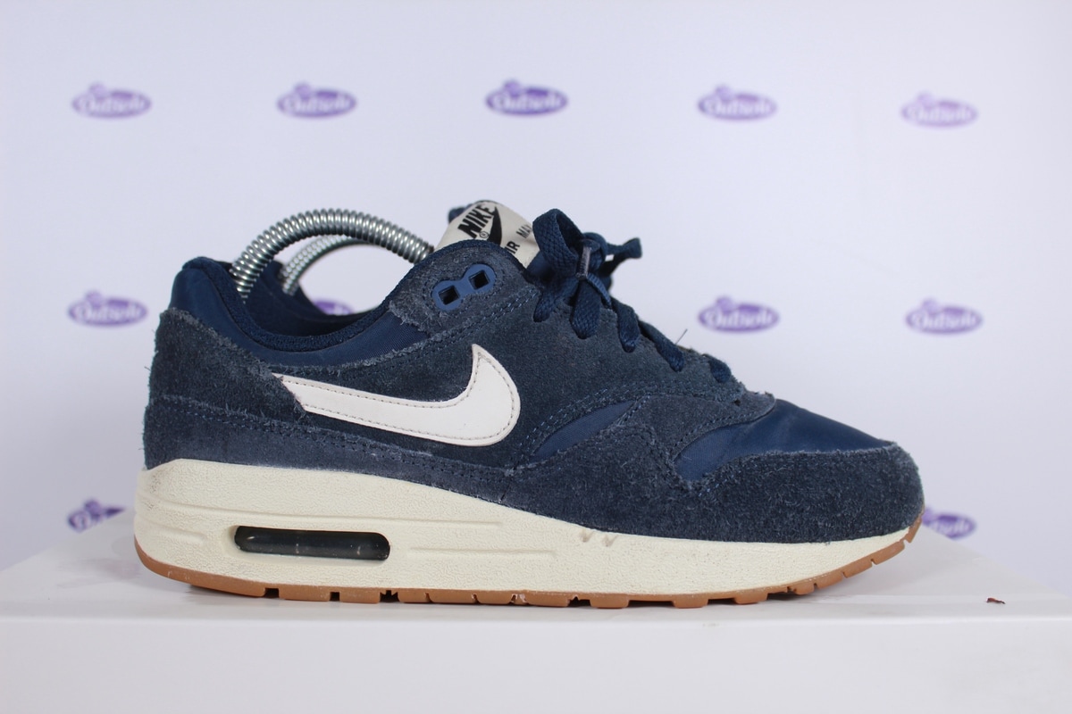 Paleis Conjugeren zegevierend Nike Air Max 1 GS Navy Suede • ✓ In stock at Outsole