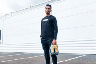 Outsole Premium Box Logo Sweater Sean Wotherspoon