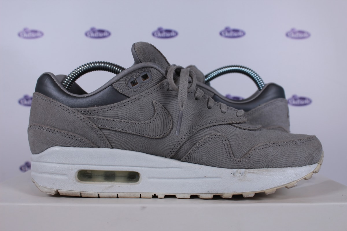 Air Max 1 Pattern • In stock at Outsole