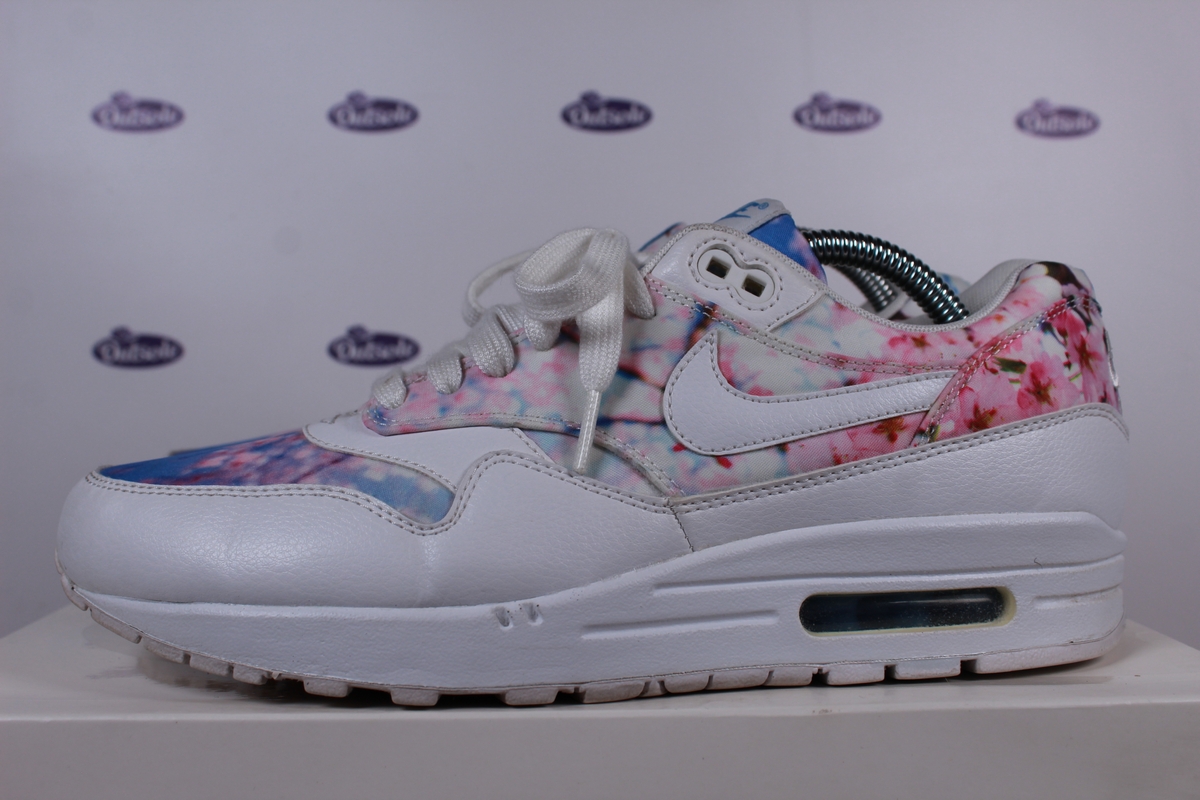 Nike Max 1 White Flower Print • ✓ In stock at Outsole