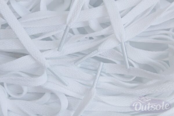 Nike laces White flat 600x400 - Nike veters - Wit