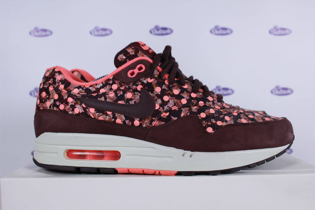 Nike Air Max Liberty London Burgundy • ✓ In Outsole