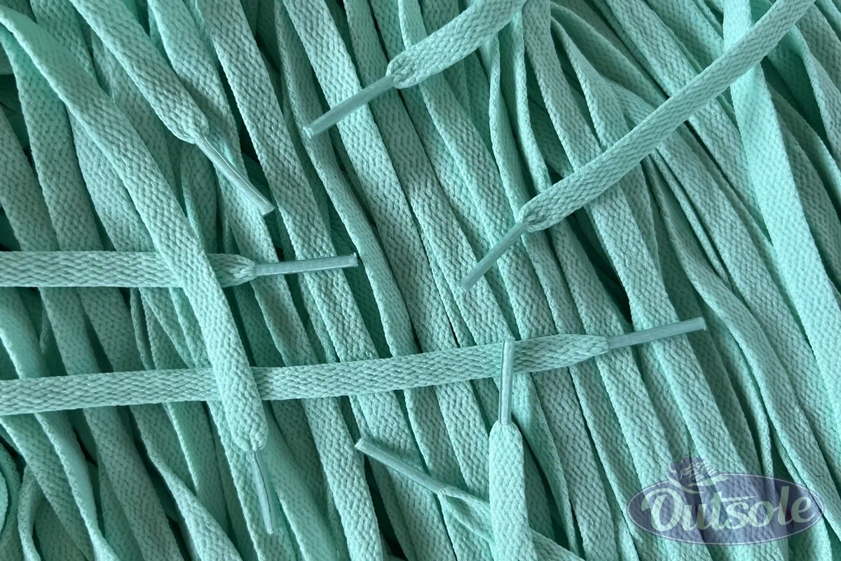 New Balance laces Aquamarine flat