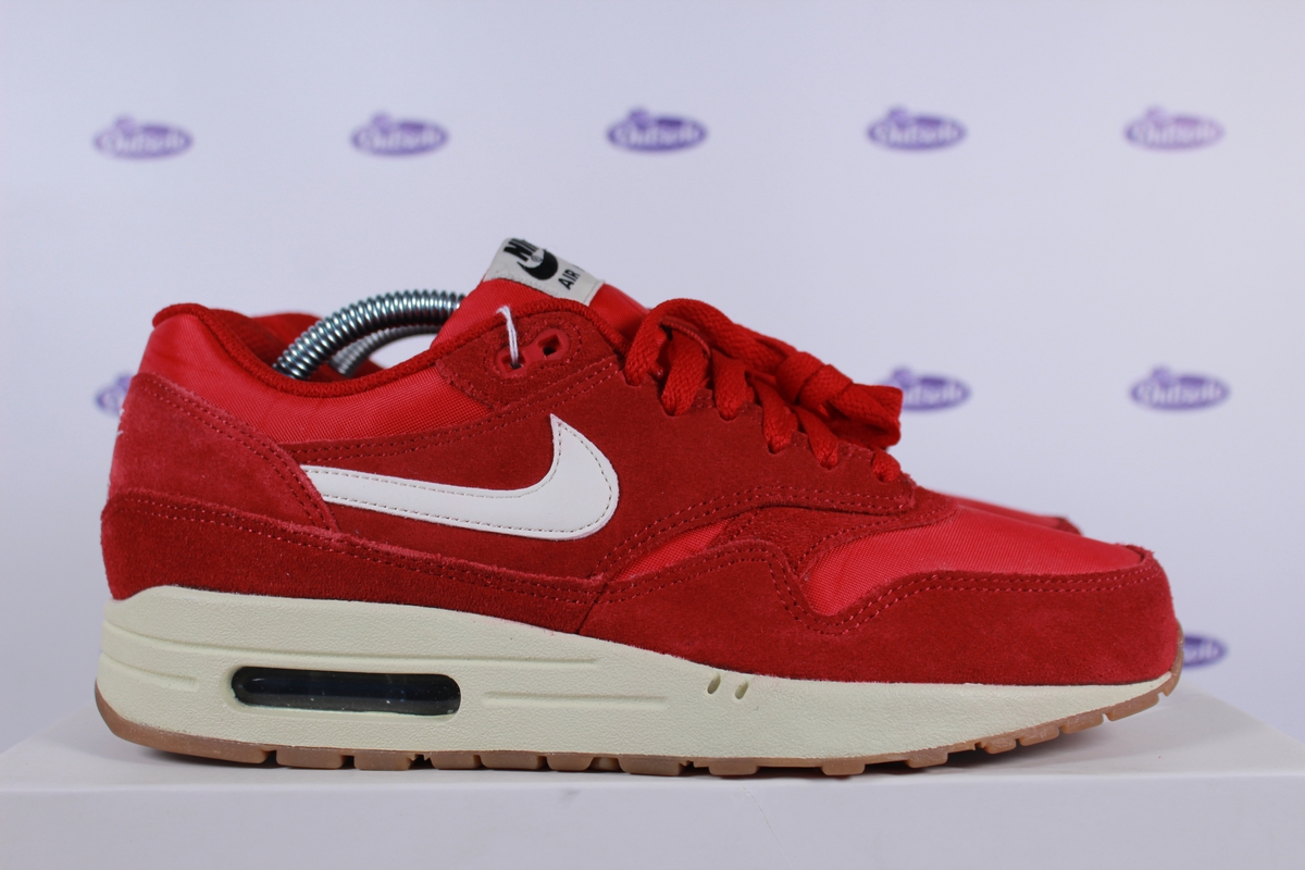 Nike Air Max 1 Gym Red Suede Gum 425 1 - Outsole