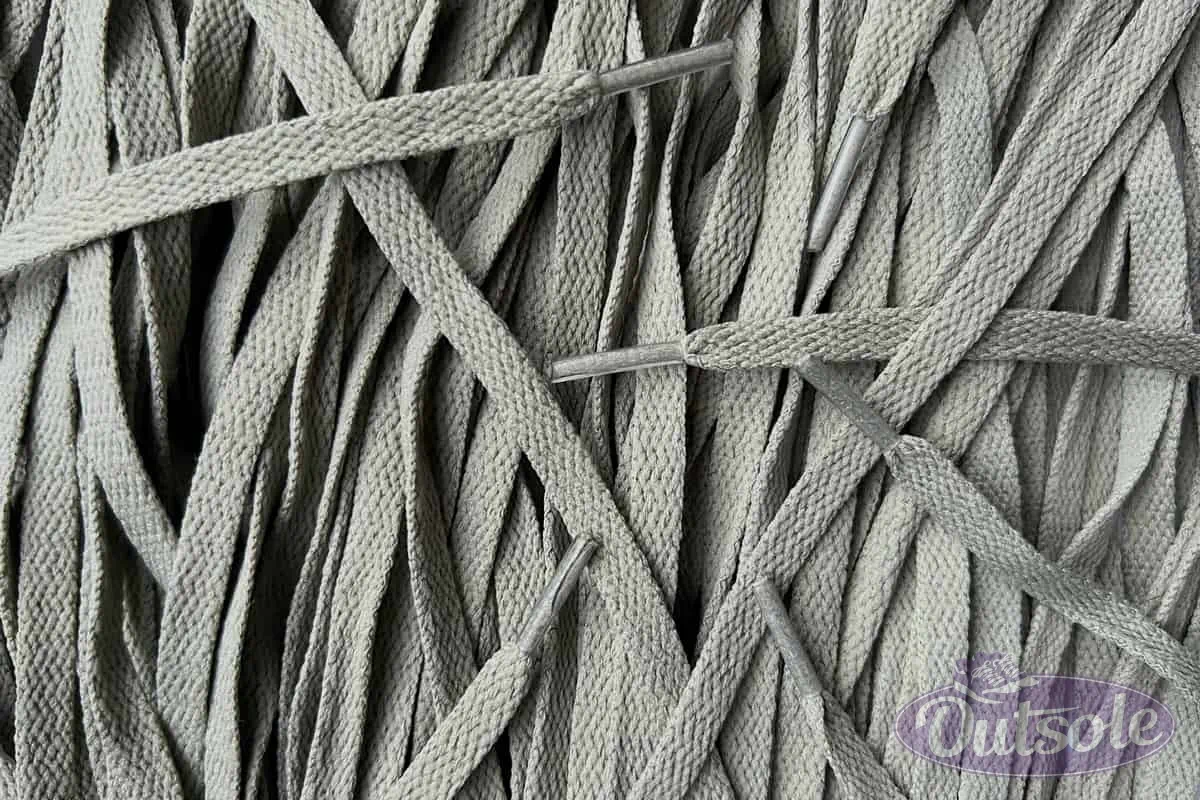 Asics laces Mushroom flat