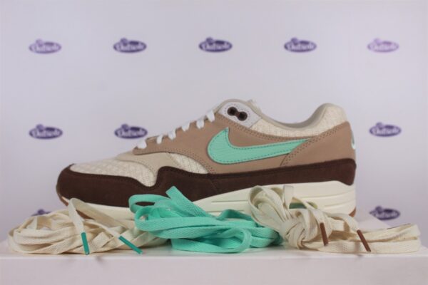 LACE PACK Nike Air Max 1 Crepe Hemp Outsole Nike laces 1