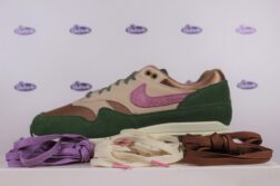 LACE PACK Nike Air Max 1 NH Treeline Outsole Nike laces