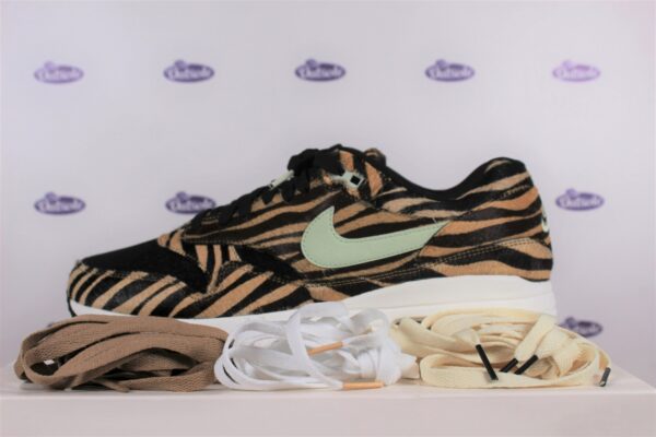 LACE PACK Nike Air Max 1 NRG Golf Animal Outsole Nike laces