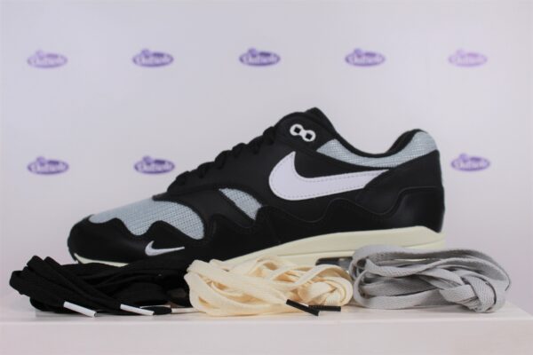 LACE PACK Nike Air Max 1 Patta Waves Black Outsole Nike laces