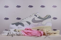 LACE PACK Nike Air Max 1 Patta Waves White Outsole Nike laces