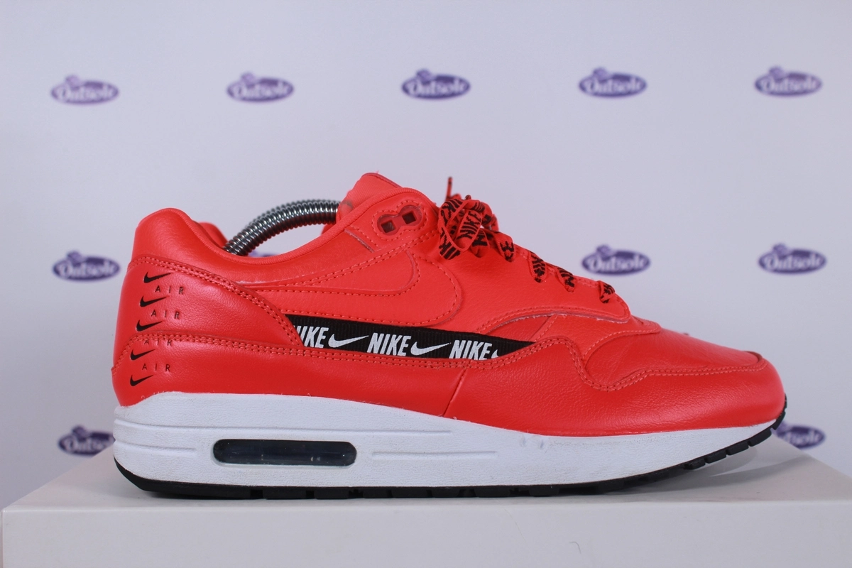 Nike Air Max 1 SE Bright Crimson • 881101-602 • Outsole