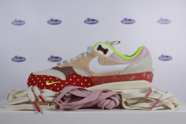 LACE PACK Nike Air Max 1 Womans Best Helper Outsole Nike laces