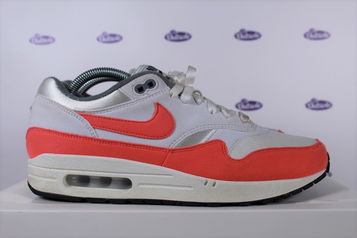 Tía alcohol Fanático Nike Air Max 1 ID OG Solar Red • ✓ In stock at Outsole