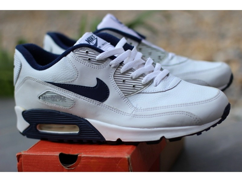 The history of the Nike Air Max 90 first 2001 release The history of the Nike Air Max 90 first 2001 release