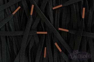 Colored Tips laces Black Orange veters